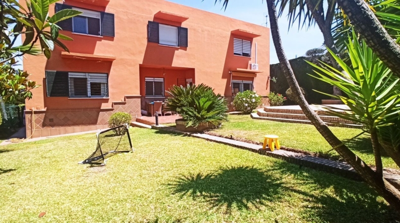 Sevilla - Urbanización "Alquería de Almanzor" - 560m2
