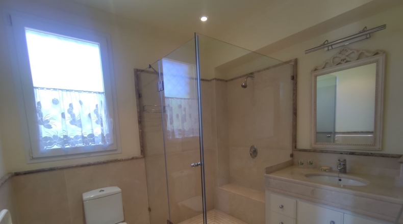 Cádiz - San Roque - 2500m2