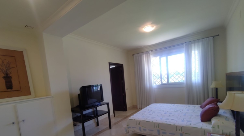 Cádiz - San Roque - 2500m2