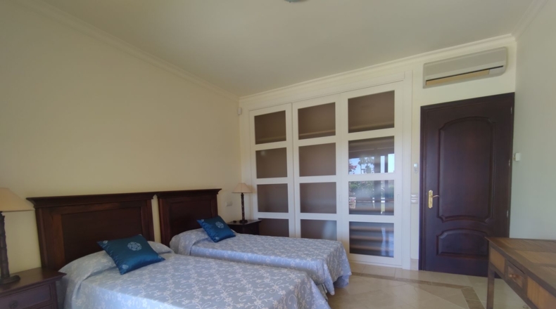 Cádiz - San Roque - 2500m2