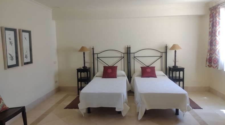 Cádiz - San Roque - 2500m2