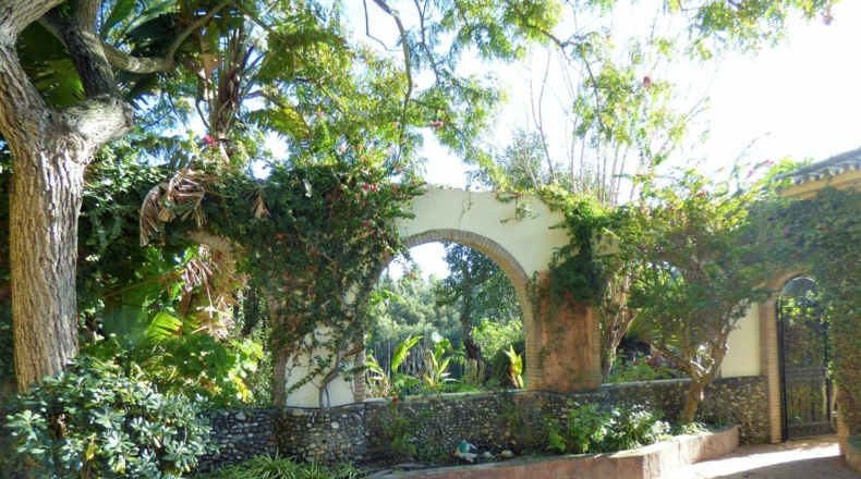 Cádiz - San Roque - 3400m2