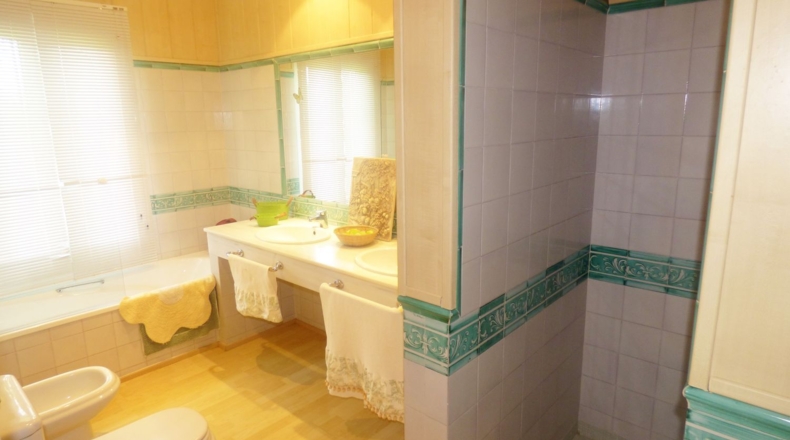 Cádiz - San Roque - 2000m2