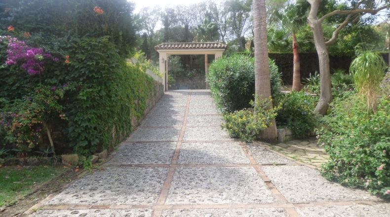 Cádiz - San Roque - 2000m2