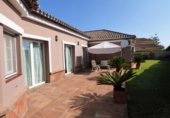 Chalet independiente con terreno en venta en San Roque ref: TR186240 foto