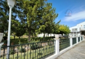 Chalet independiente con terreno en venta en Villares de la Reina ref: TR185477 foto