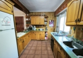 Chalet independiente con terreno en venta en Villares de la Reina ref: TR185477 foto