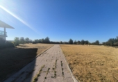 Отдельно стоящий дом с участком на продажу в городе Cabrerizos. Фото