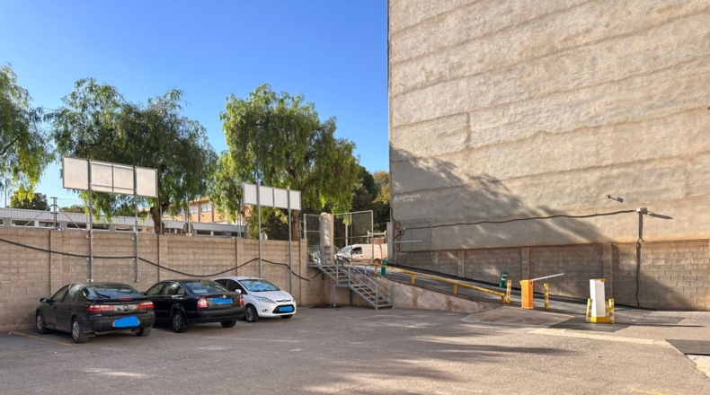 Valencia - Torrente - 701m2