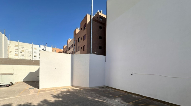 Valencia - Torrente - 701m2