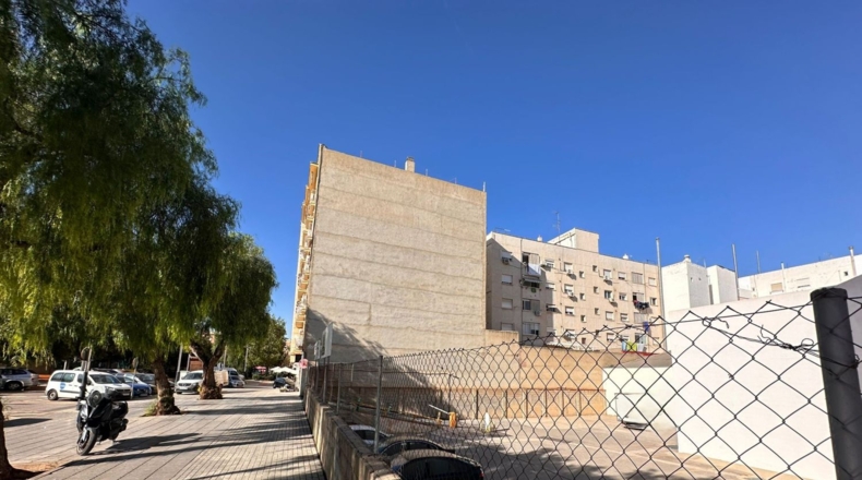 Valencia - Torrente - 701m2