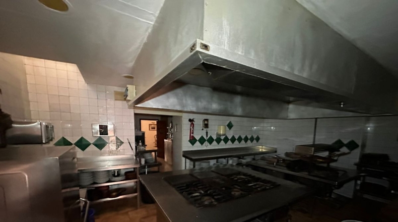 Валенсия - Torrente - 652m2