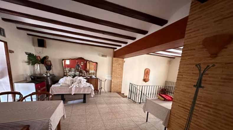 Валенсия - Torrente - 652m2