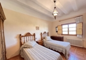 Casa de pueblo en venta en Requena ref: TR381330 foto