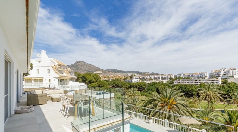 Málaga - Benalmádena - 1221m2