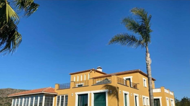 Alicante - Muntanya de la Sella - 8200m2
