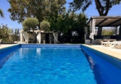 Вилла с участком на продажу в городе Altea. Фото