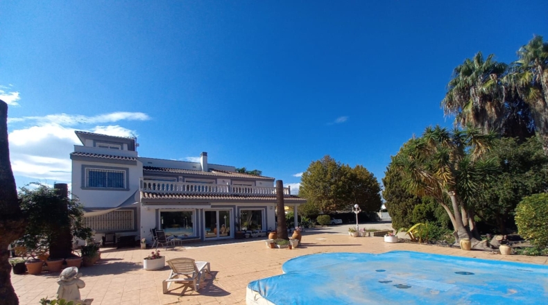 Valencia - Oliva - 7000m2
