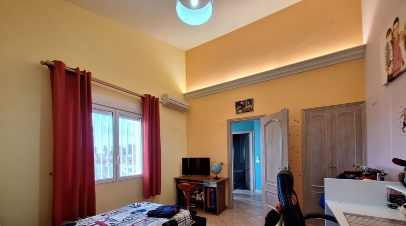 Valencia - Oliva - 900m2