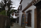 Vil·la amb terreny en venda a Estepona ref.: TR108840 foto