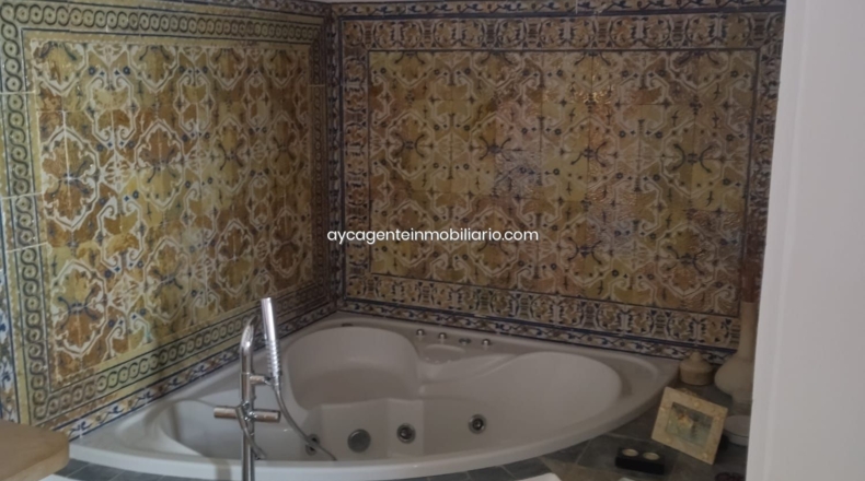 Malaga - Barriada Pablo Picasso - 4000m2