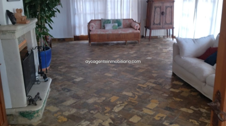 Malaga - Barriada Pablo Picasso - 4000m2