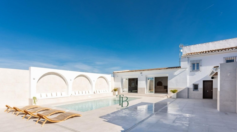 Málaga - Antequera - 394m2