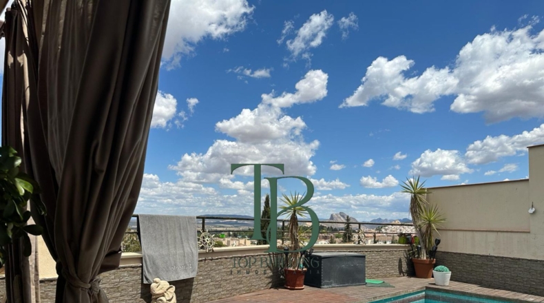 Малага - Antequera - 432m2