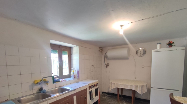 Huesca - Salinas - 890m2