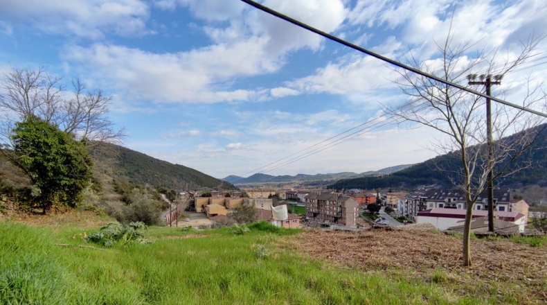 Huesca - Boltaña - 220m2