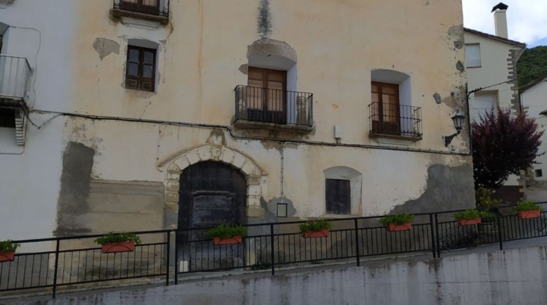 Huesca - Alueza - 430m2