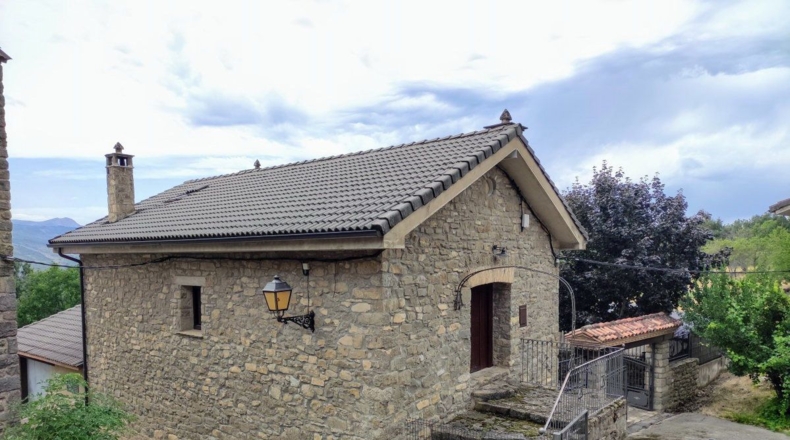 Huesca - Puente Sardas - 560m2