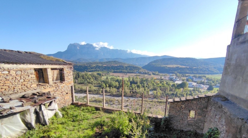 Huesca - Aínsa - 400m2