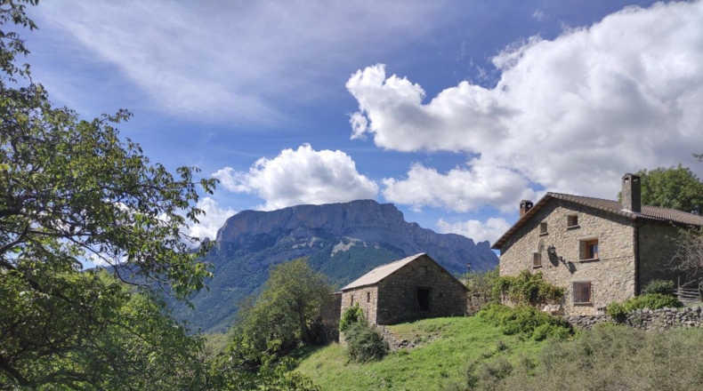 Huesca - Aínsa - 10500m2