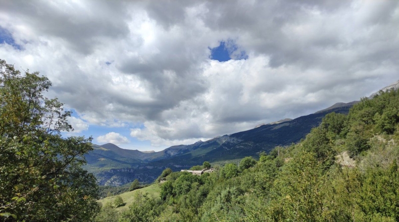 Huesca - Aínsa - 10500m2