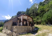 Chalet independiente con terreno en venta en Bielsa ref: TR360645 foto