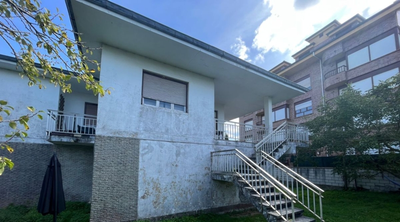 Cantabria - Barrio El Arco - 705m2