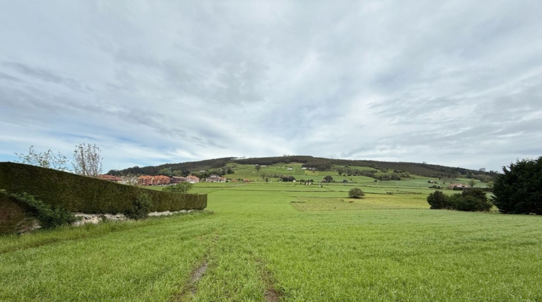 Cantabria - San Mamés de Meruelo - 2530m2