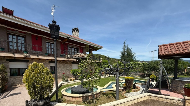Burgos - Villasana de Mena - 2126m2