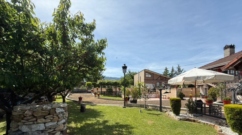 Burgos - Villasana de Mena - 2126m2