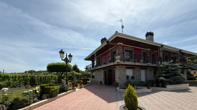 Burgos - Villasana de Mena - 2126m2