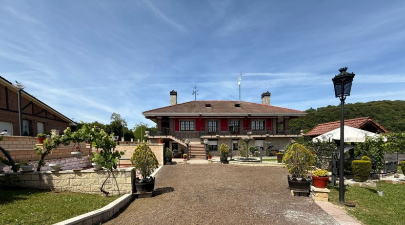 Burgos - Villasana de Mena - 2126m2