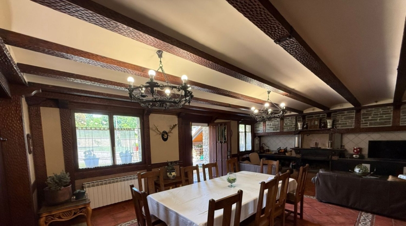 Burgos - Villasana de Mena - 2126m2