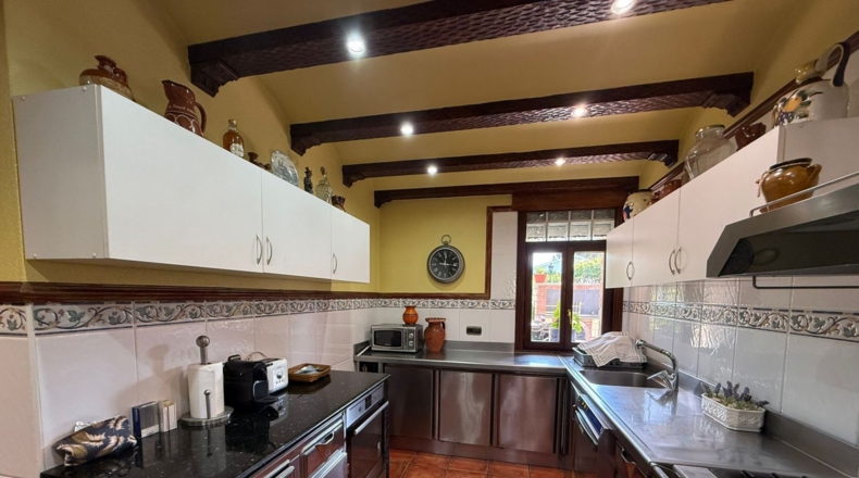 Burgos - Villasana de Mena - 2126m2