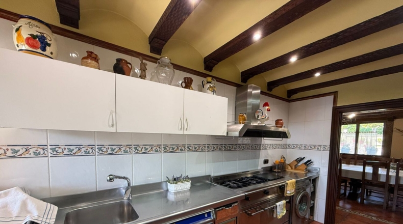 Burgos - Villasana de Mena - 2126m2