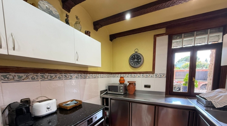 Burgos - Villasana de Mena - 2126m2