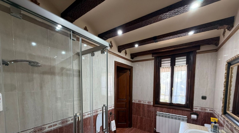 Burgos - Villasana de Mena - 2126m2