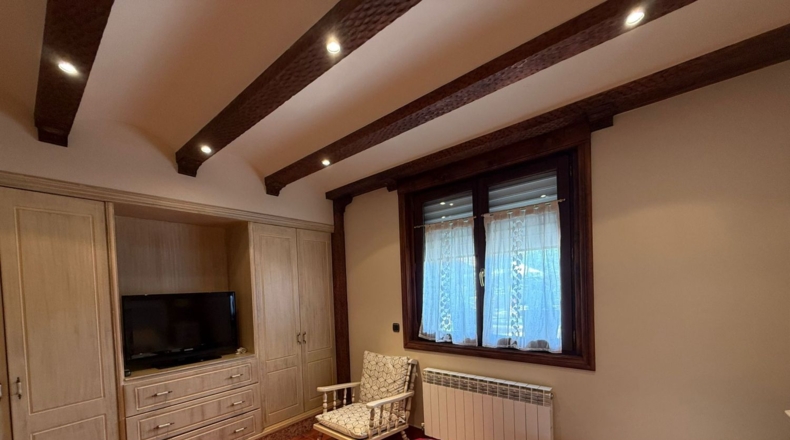 Burgos - Villasana de Mena - 2126m2