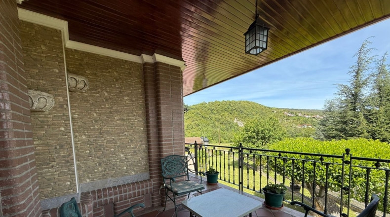 Burgos - Villasana de Mena - 2126m2