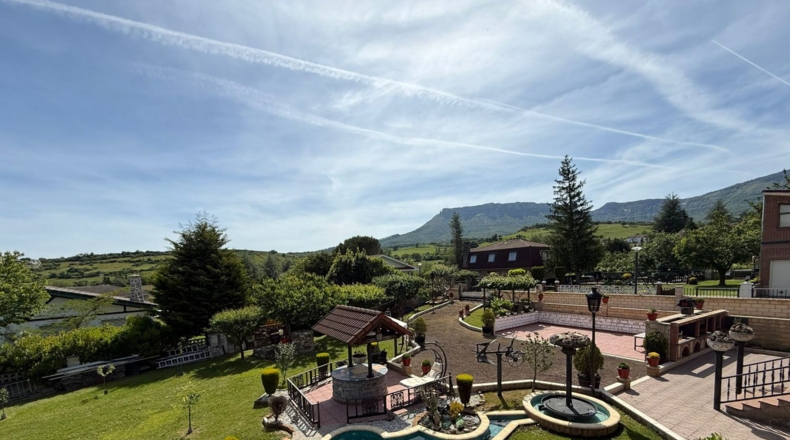 Burgos - Villasana de Mena - 2126m2